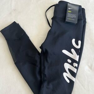 Women’s Nike XS Black dry fit Leggings